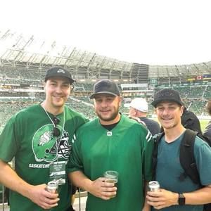 Meet your Posher, Levi